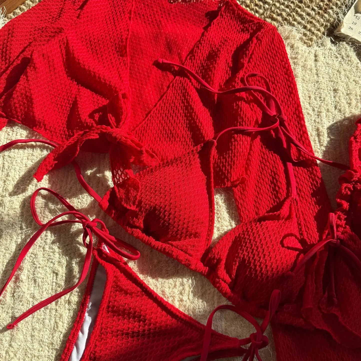 4-teiliges Fishnet Bikini-Set – stylisch, auffällig & perfekt für den Sommer