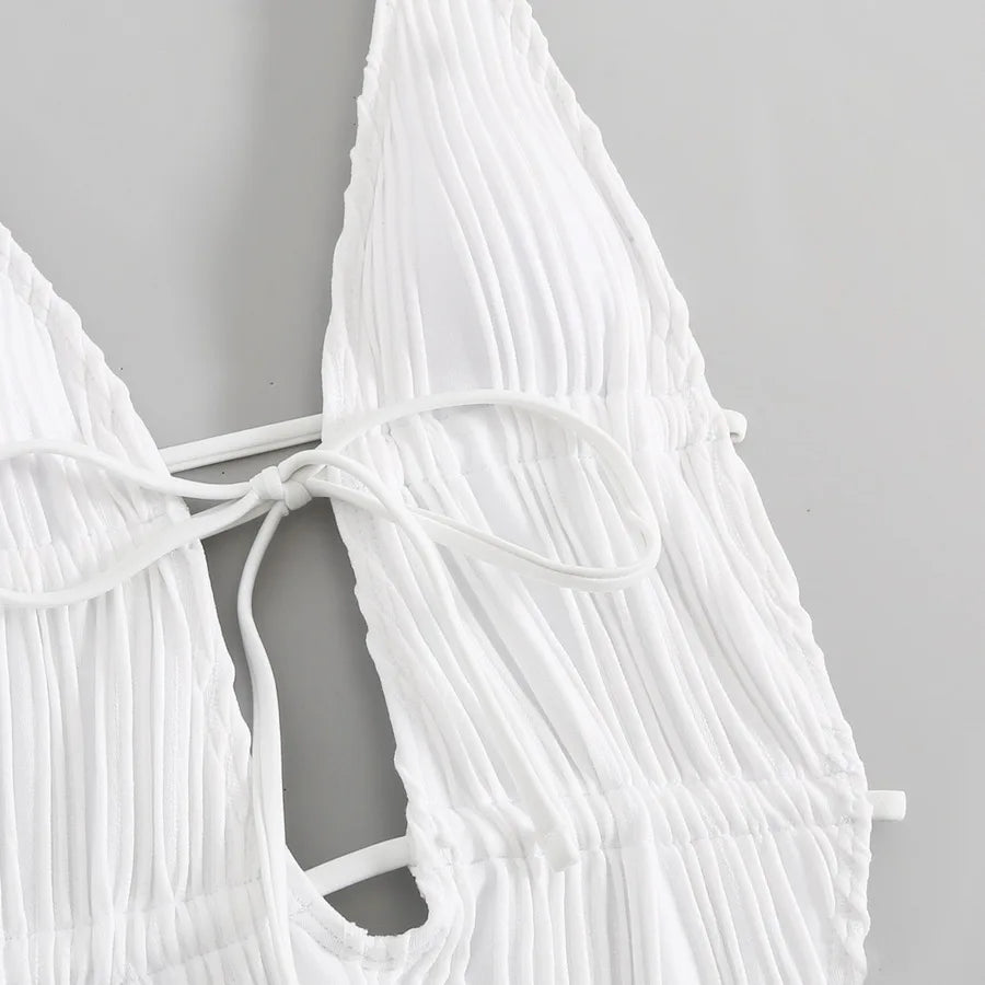 Rückenfreier Cut-Out-Badeanzug mit Bandage-Style – für heiße Strandtage