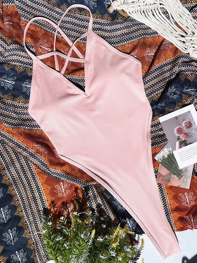 Criss-Cross Monokini – rückenfrei, extrem sexy & ultramodern