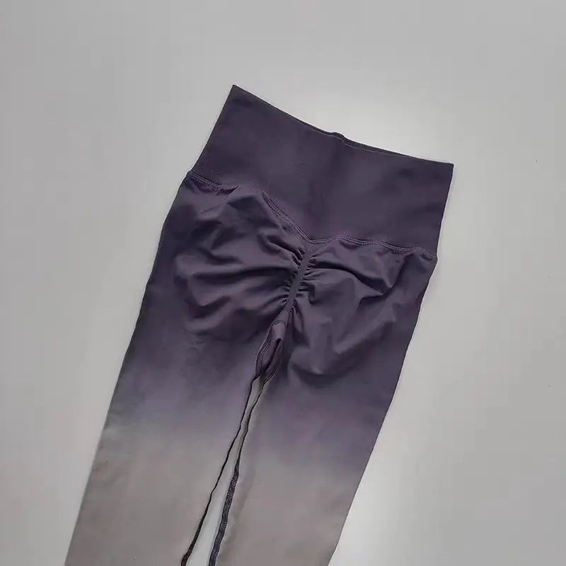 Gradient Goals – Seamless Push-Up Leggings 💫