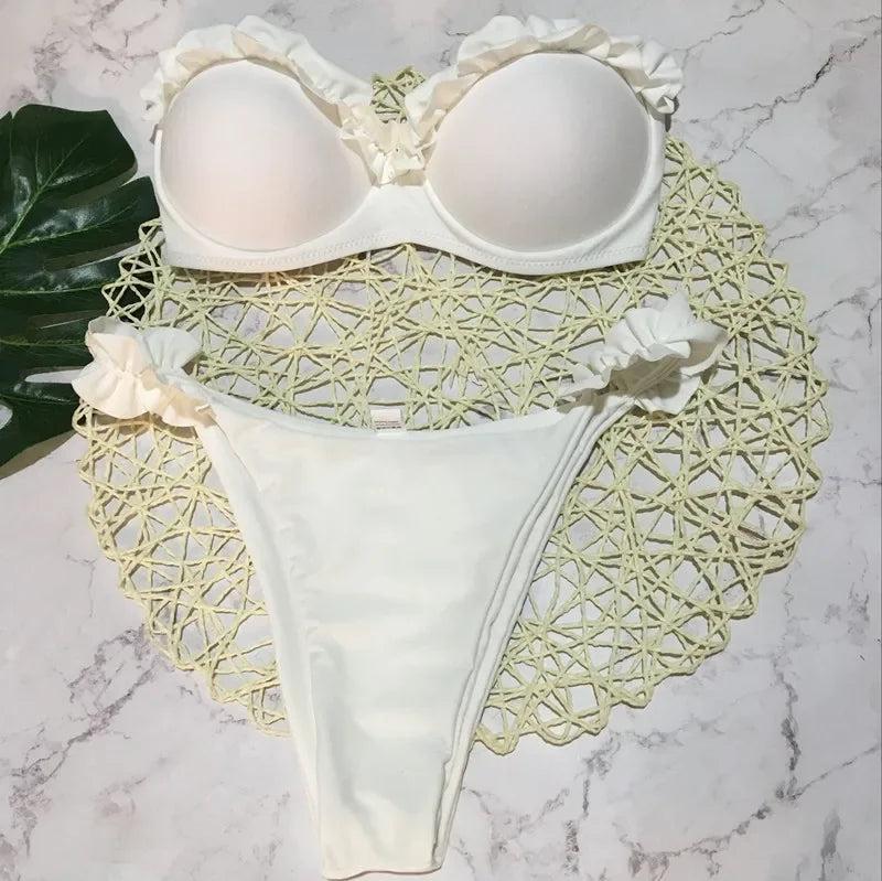 Rüschen Bandeau Bikini – verspielt, sexy & perfekt für deinen Sommer-Look