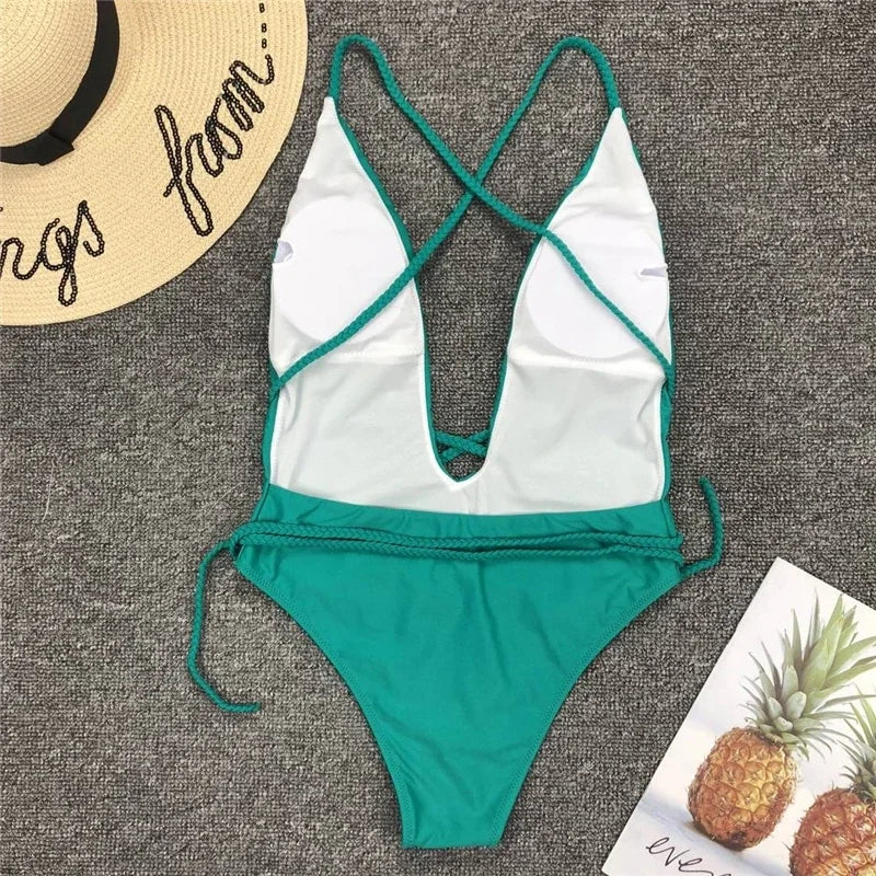 Tiefer V-Ausschnitt Monokini – elegant gewickelt & sexy zugleich