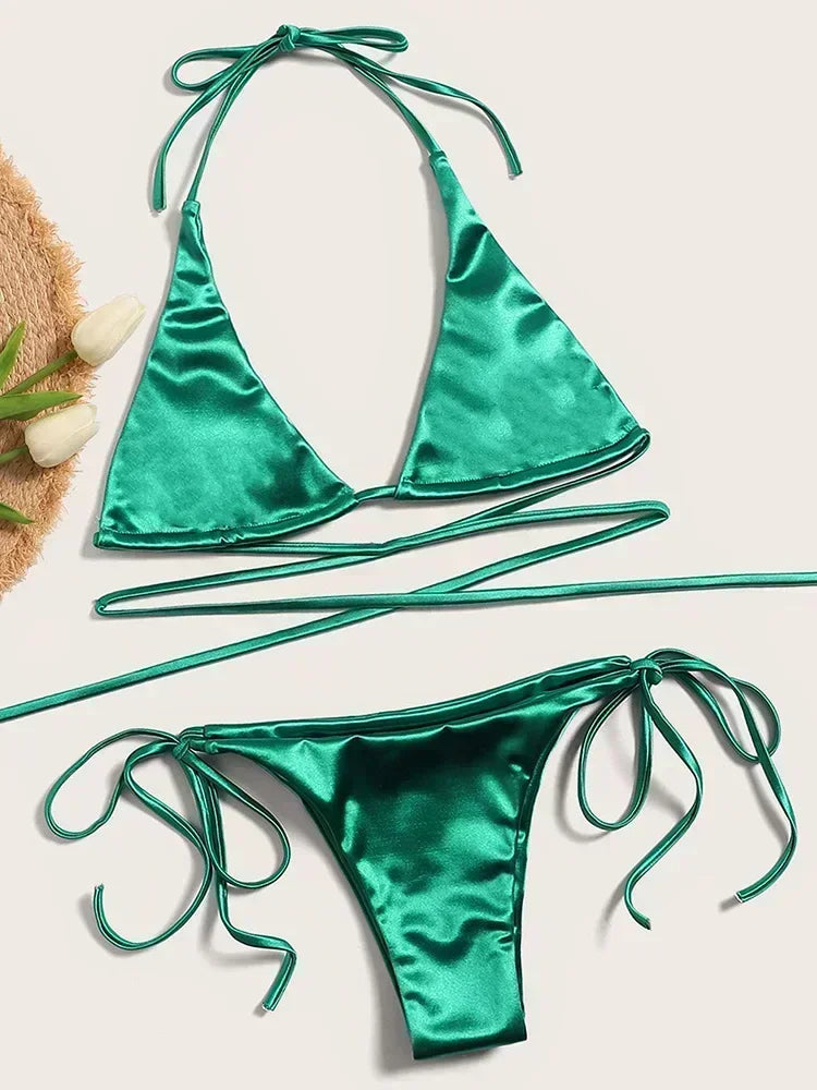 Metallic Satin Bikini-Set – glänzender Look mit brasilianischem Flair