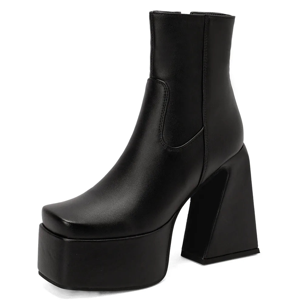Platform Ankle Boots mit Zipper – Bold. Clean. Fashion-Statement.