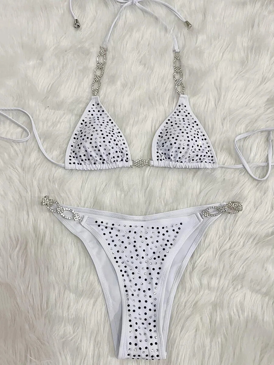 Strass & Pailletten Bikini – glamourös, auffällig & perfekt für heiße Auftritte