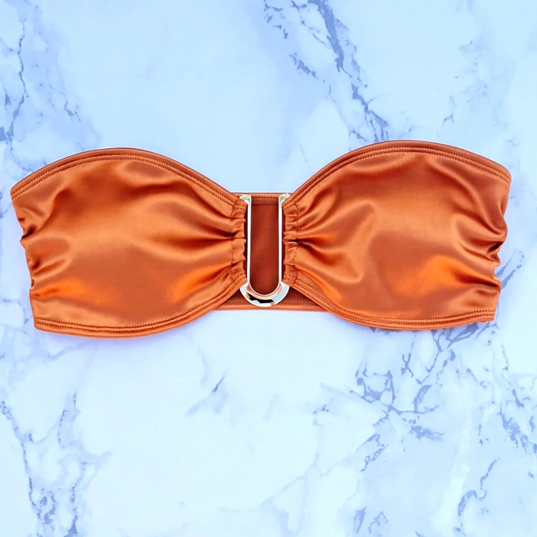 Bandeau Bikini 2025 – zeitlos, sexy & in 13 stylischen Farben