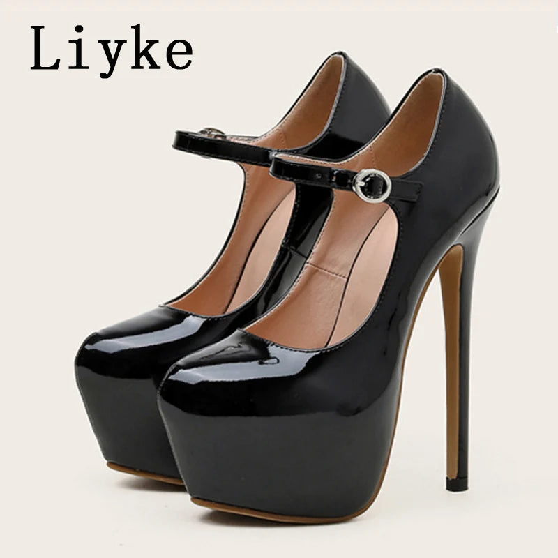 Liyke Super High Heels – Maximale Höhe, maximaler Style