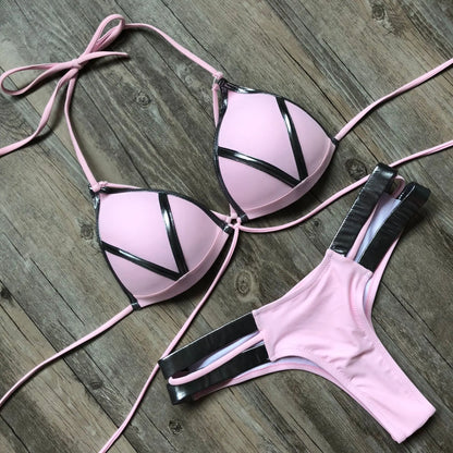 Gold-Print Bikini – edel, sexy & perfekt für sonnige Auftritte
