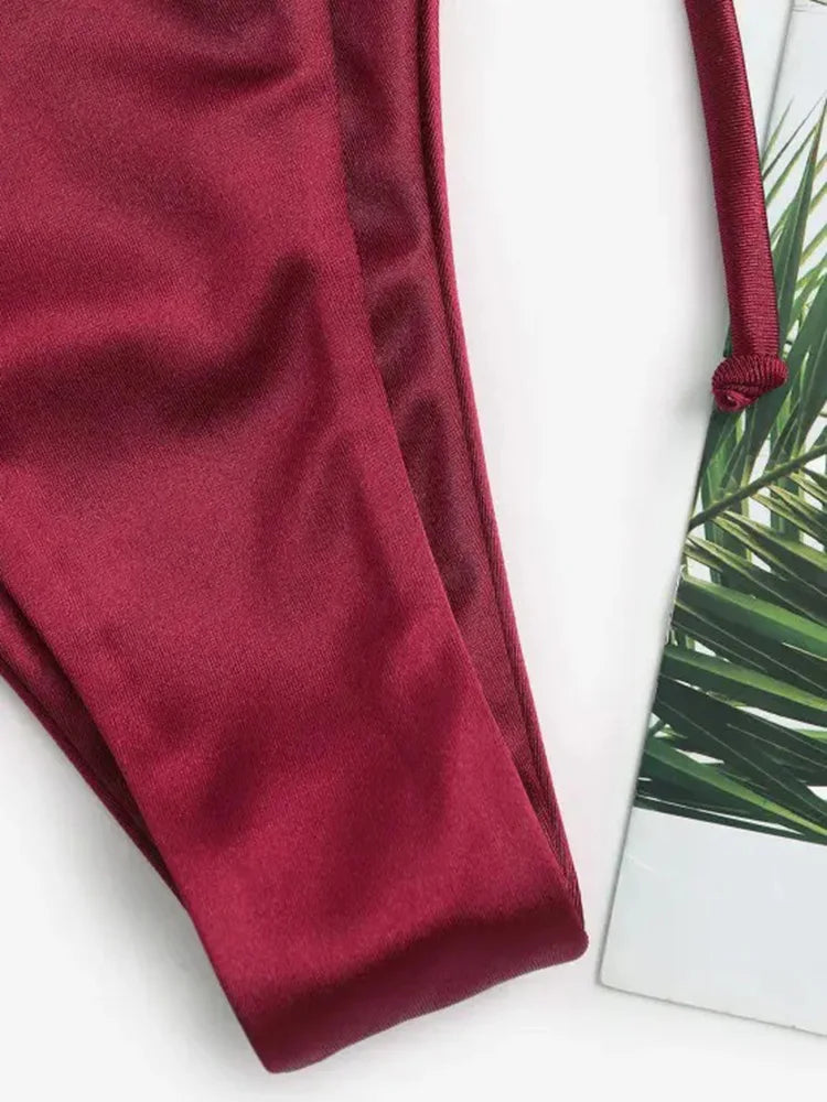 Metallic Satin Bikini-Set – glänzender Style mit brasilianischem Cut