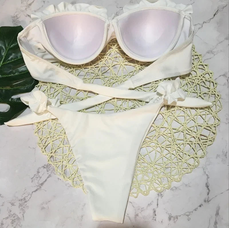 Rüschen Bandeau Bikini – verspielt, sexy & perfekt für deinen Sommer-Look