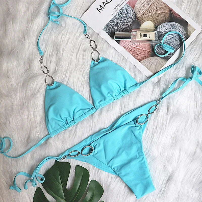 Diamant Bikini mit Ketten – glamourös, sexy & ein echter Blickfang