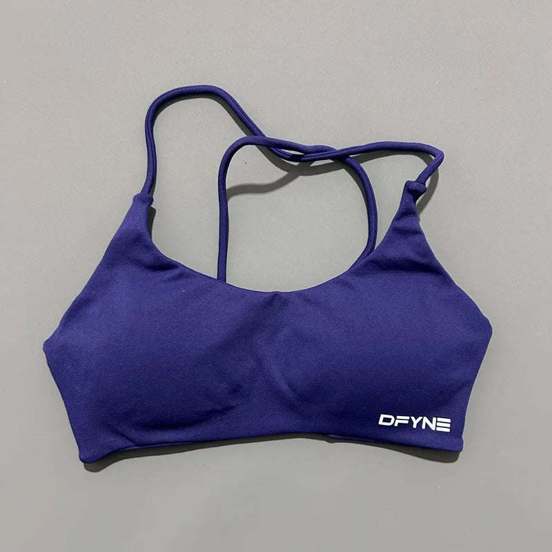 Twist it, girl! 💥 Stylischer Sport-BH für volle Power & Support