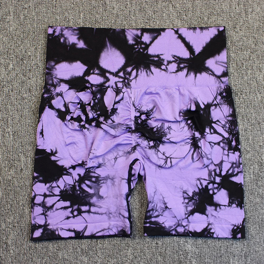 Tie-Dye Vibes & perfekte Kurven – Nahtlose Sport-Shorts für deinen Style-Moment