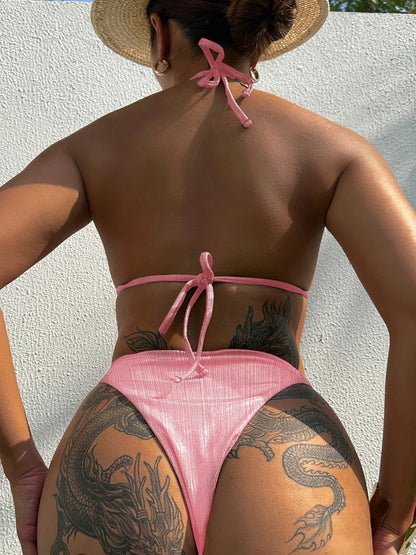 Glitzer-Bikini mit Metallketten – edel, sexy & ready für deinen Summer-Glow