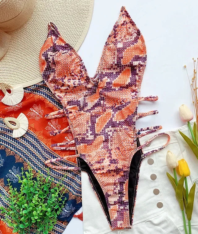 Schlangenprint Monokini – sexy, rückenfrei & mit wildem Charakter