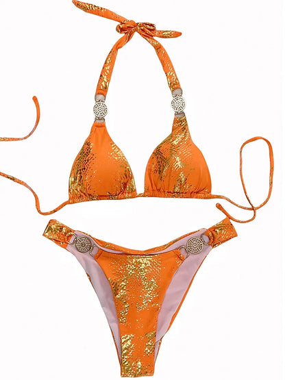 Snake Print Bikini – wild, glänzend & mit sexy High-Cut
