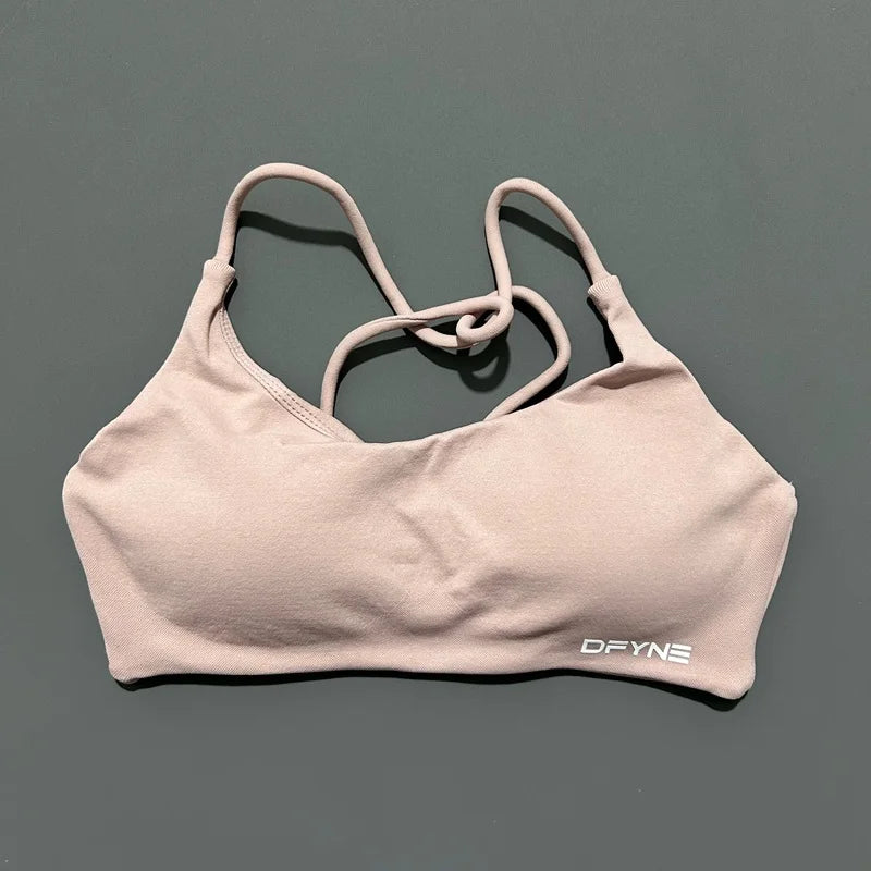 Twist it, girl! 💥 Stylischer Sport-BH für volle Power & Support