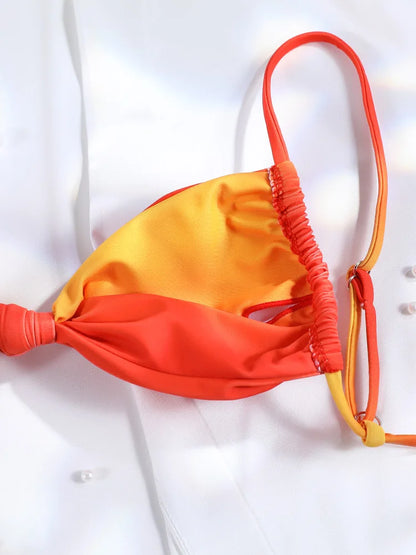 Gradient Triangle Bikini – farbenfroh, sexy & perfekt für heiße Sommertage