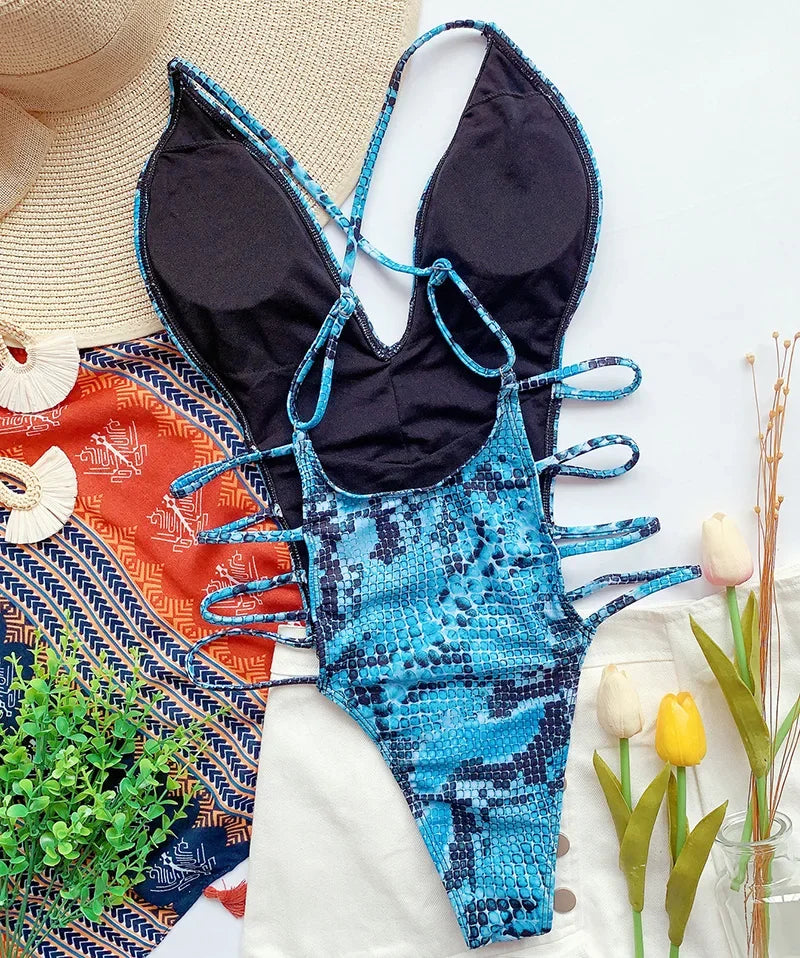 Schlangenprint Monokini – sexy, rückenfrei & mit wildem Charakter