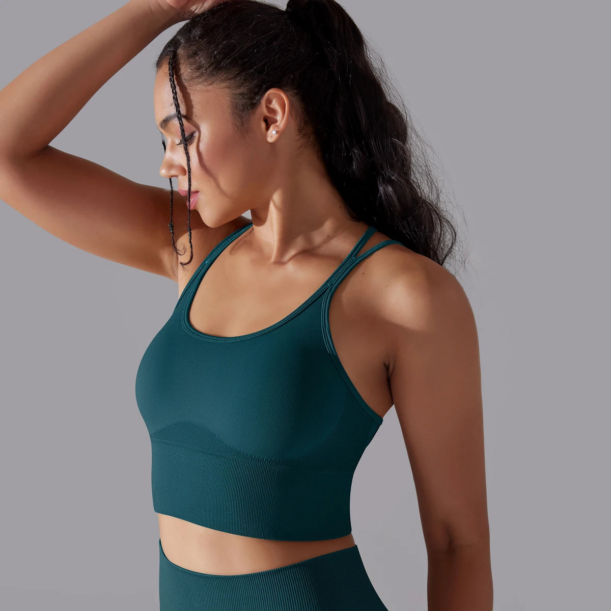 Crossover Back Sports Bra – Power. Halt. Style.
