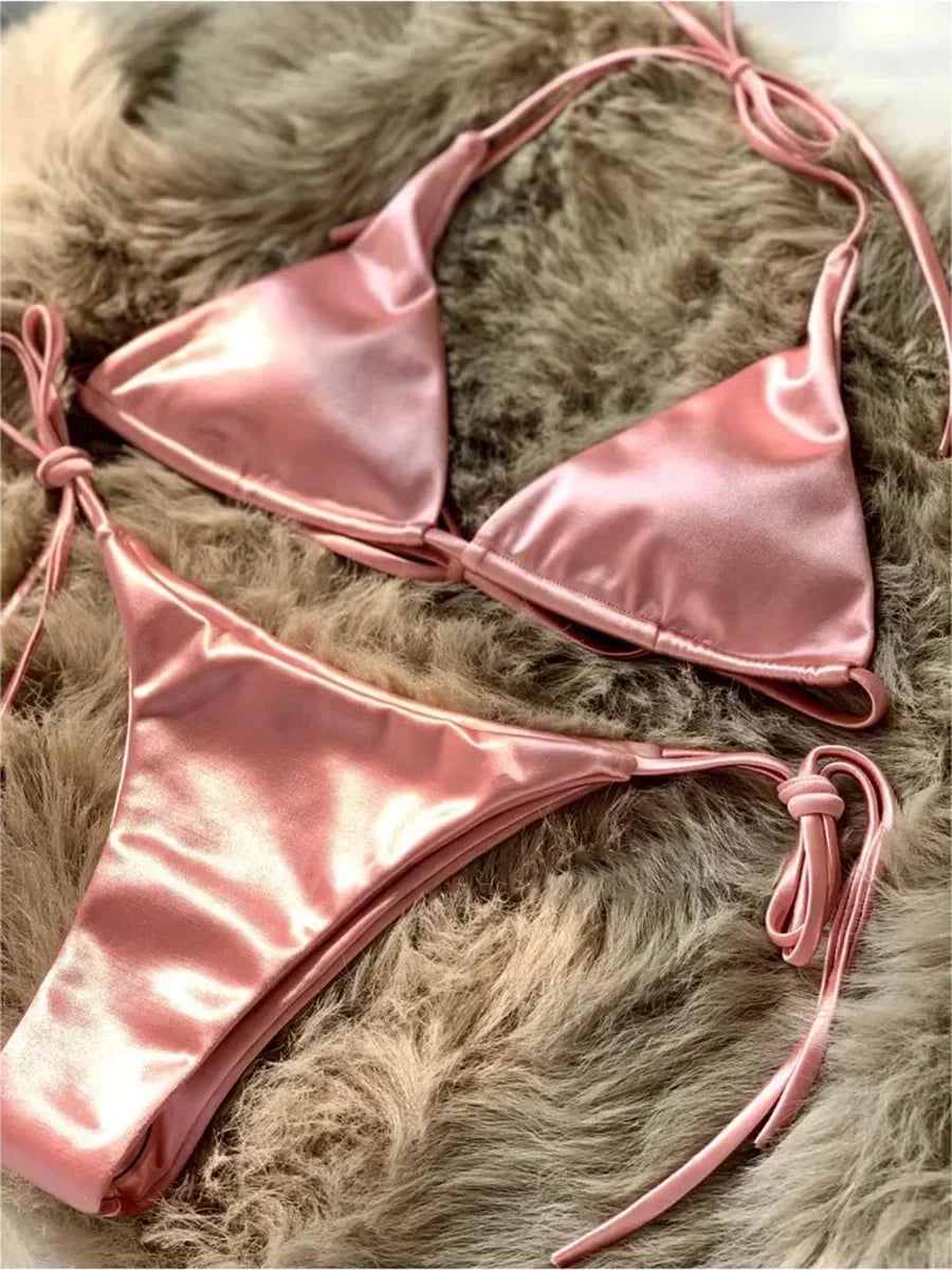 Satin Bikini-Set mit Halter – glänzend, sexy & brasilianisch inspiriert