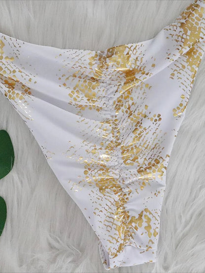 Snake Print Bikini – wild, glänzend & mit sexy High-Cut