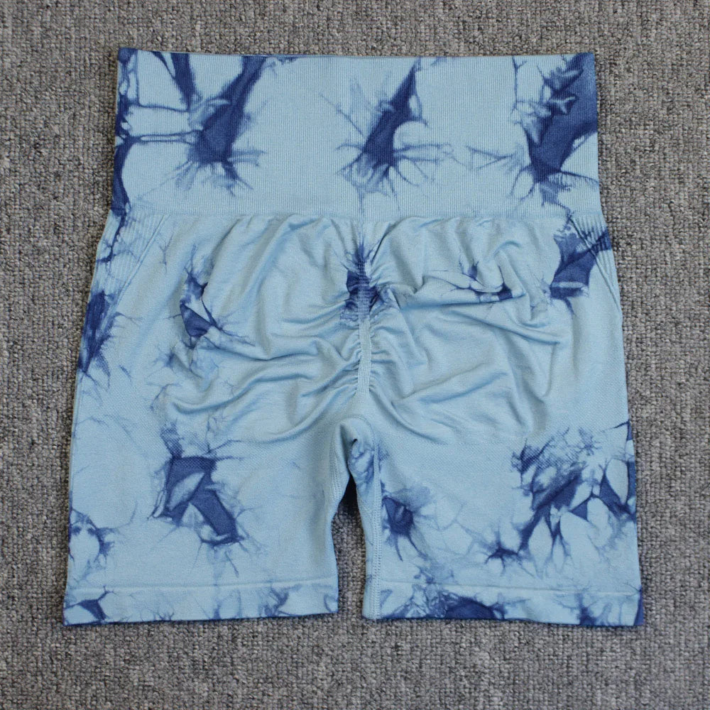Tie-Dye Vibes & perfekte Kurven – Nahtlose Sport-Shorts für deinen Style-Moment