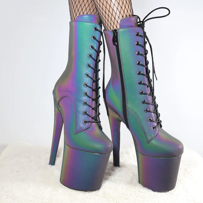 Luminous Holo Booties – Glanz bei Tag, Glow bei Nacht