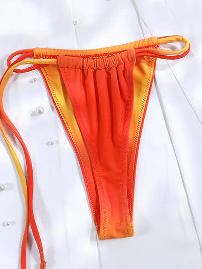 Gradient Triangle Bikini – farbenfroh, sexy & perfekt für heiße Sommertage