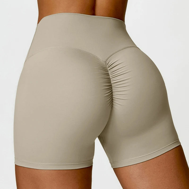 Move in Style – Fitness-Shorts mit High-Waist-Vibe 💪✨