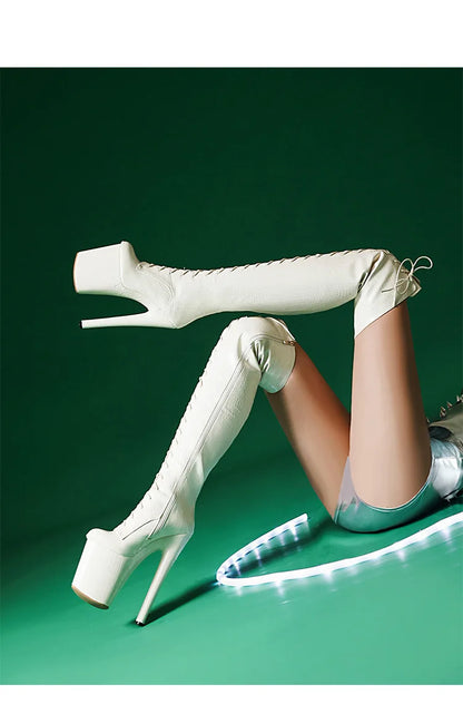 Sexy Oberschenkelhohe Stiefel mit Plattform & Schnürung – Für deinen großen Auftritt