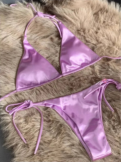 Metallic Satin Bikini-Set – glänzender Look mit brasilianischem Flair