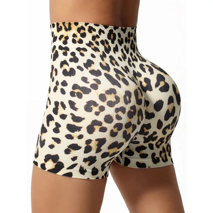 Wild & Fit – Nahtlose Yoga Shorts mit Leopardenprint 🐆