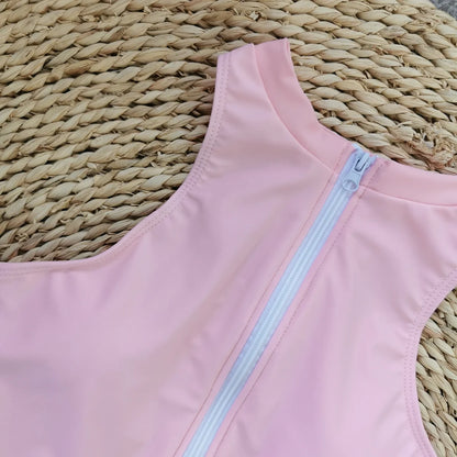 Sportlicher Einteiler – dynamisch, sexy & perfekt für Strand und Action