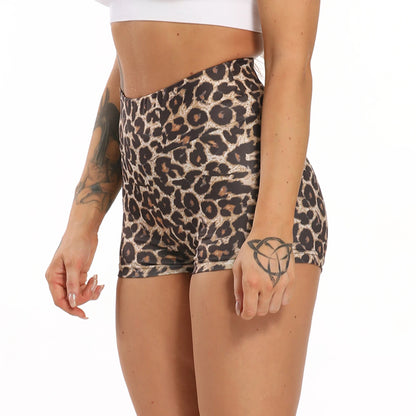 Sexy Booty Vibes 🍑 – Push-up Shorts, die mit dir mithalten können!