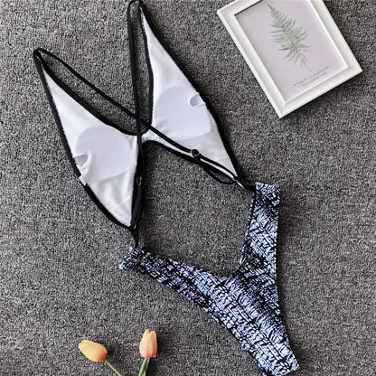 Bauch-Cut-Out Monokini – sexy Silhouette & modernes Design