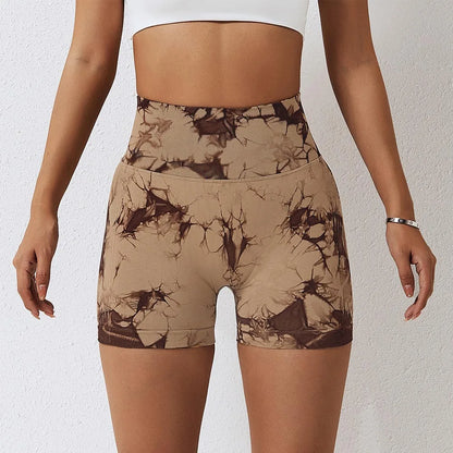 Tie-Dye Vibes & perfekte Kurven – Nahtlose Sport-Shorts für deinen Style-Moment