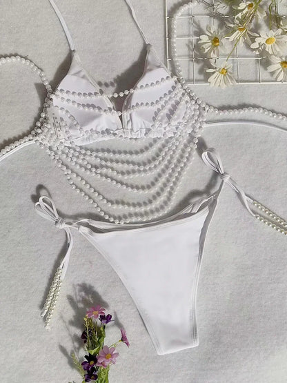 3-teiliges Bikini-Set mit Perlenketten – Luxus am Strand