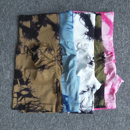 Tie-Dye Vibes & perfekte Kurven – Nahtlose Sport-Shorts für deinen Style-Moment