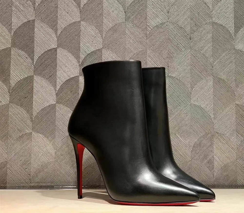 Elegante Short Boots mit roter Sohle & Pointed-Toe-Design