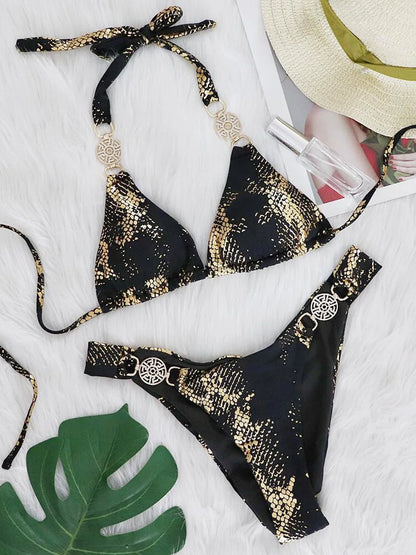 Snake Print Bikini – wild, glänzend & mit sexy High-Cut