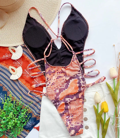 Schlangenprint Monokini – sexy, rückenfrei & mit wildem Charakter