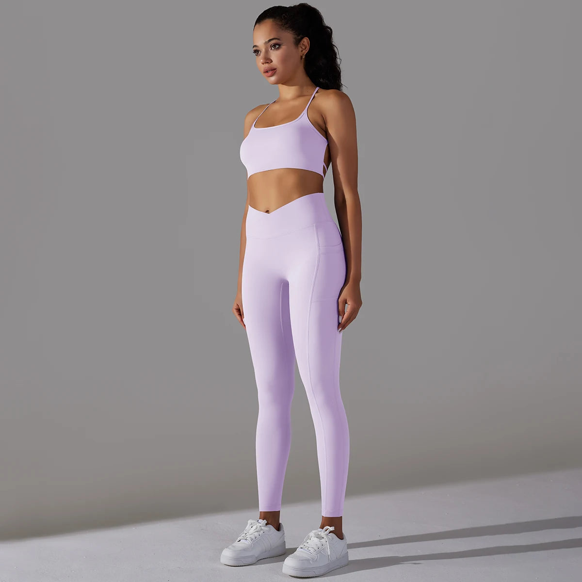 Stylisches Yoga-Set für Frauen – Perfekte Kombination aus Komfort & Eleganz