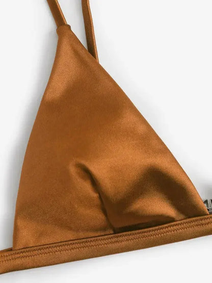 Metallic Satin Bikini-Set – glänzender Style mit brasilianischem Cut