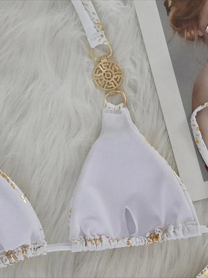 Snake Print Bikini – wild, glänzend & mit sexy High-Cut