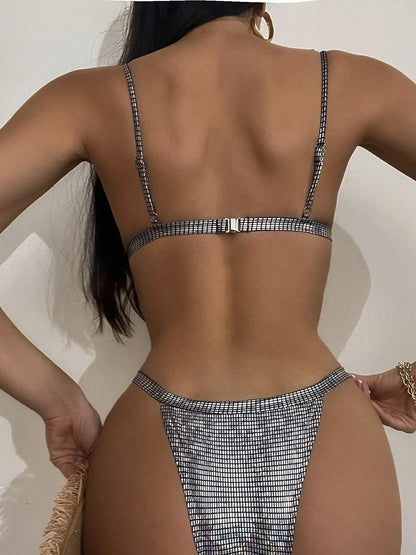 Shiny Gold Bikini – glamourös, auffällig & perfekt für glänzende Auftritte