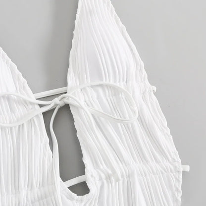 Rückenfreier Cut-Out-Badeanzug mit Bandage-Style – für heiße Strandtage