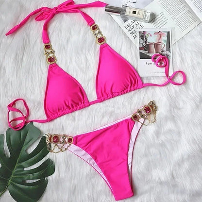 Strass & Ketten Bikini – sexy, glamourös & absolut im Trend