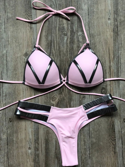 Gold-Print Bikini – edel, sexy & perfekt für sonnige Auftritte