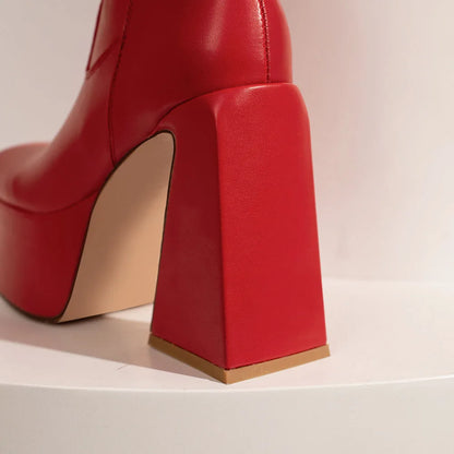 Platform Ankle Boots mit Zipper – Bold. Clean. Fashion-Statement.